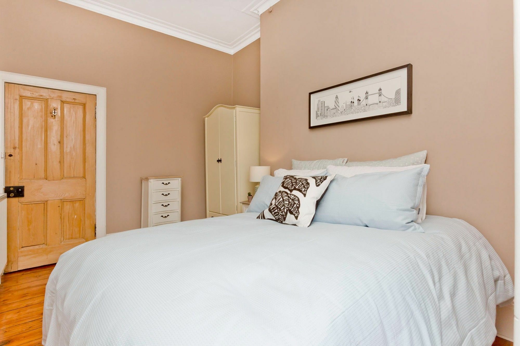 2 Bedroom Penthouse Sleeps 4