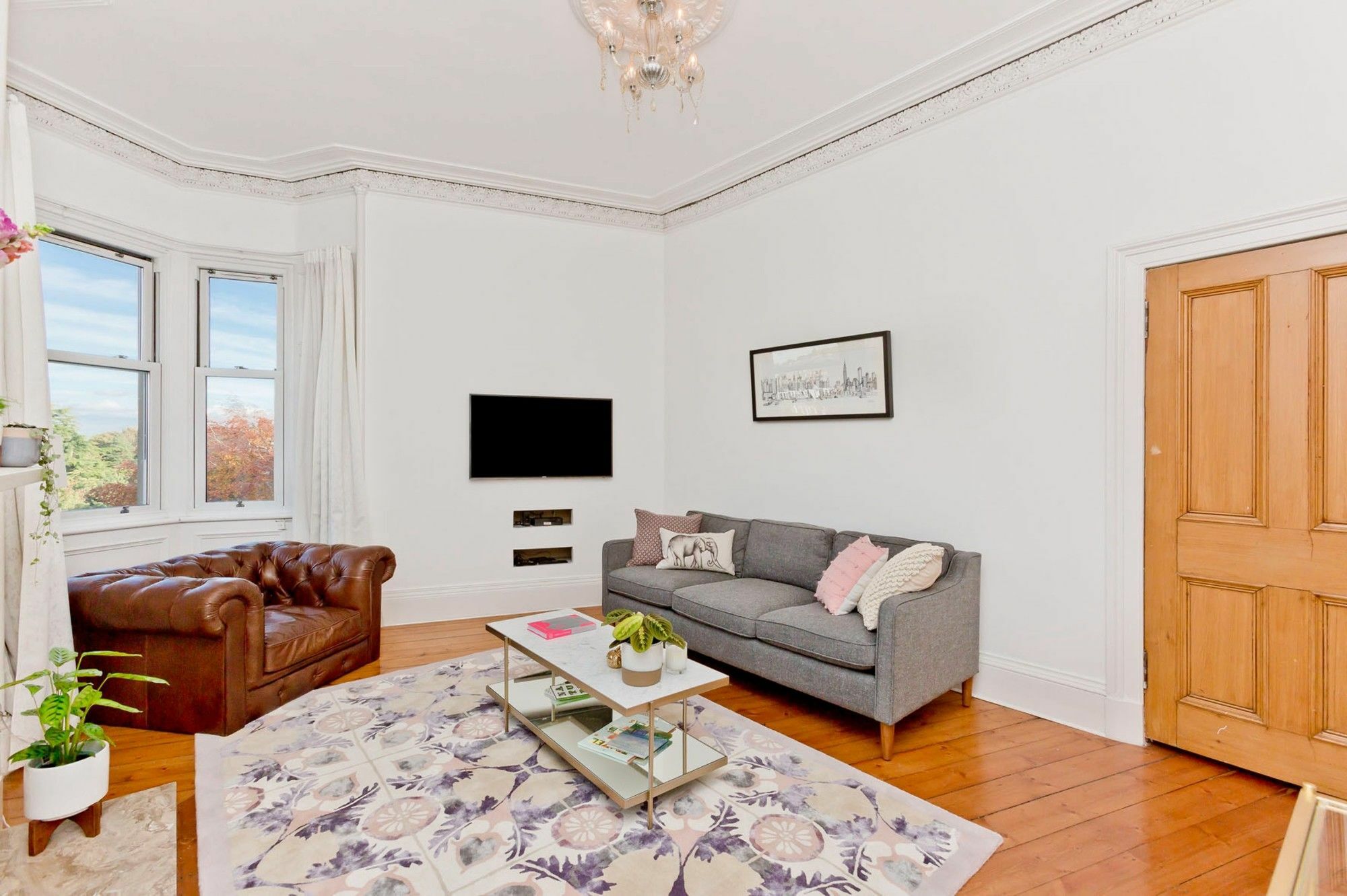 2 Bedroom Penthouse Sleeps 4 EDI
